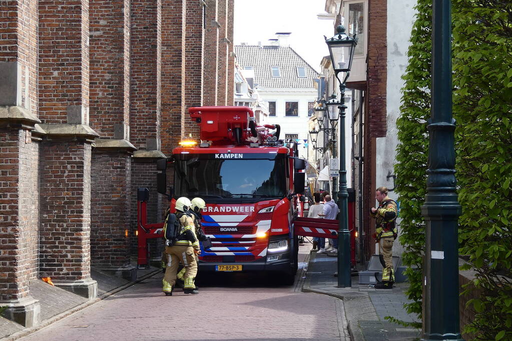 Woningbrand in binnenstad snel onder controle