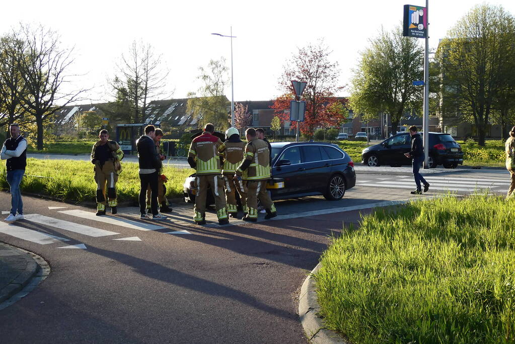 Brandweer ingezet voor mogelijke autobrand
