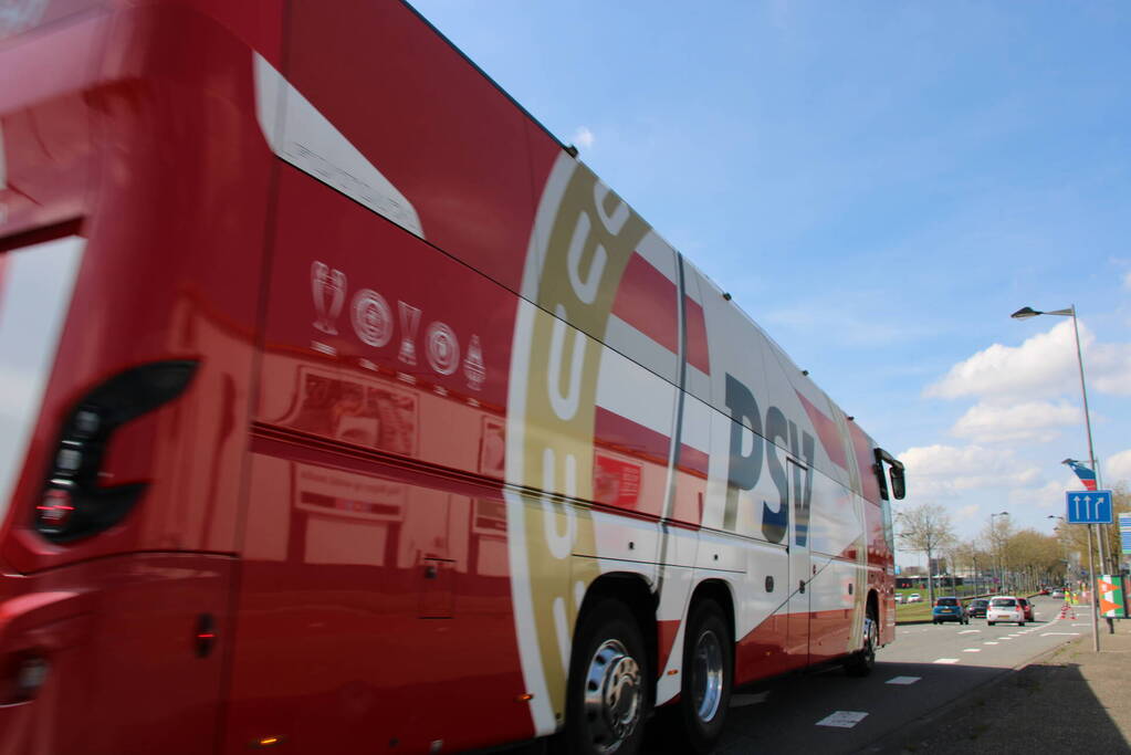 Grote politie-inzet voor KNVB-bekerfinale PSV-Ajax in de Kuip