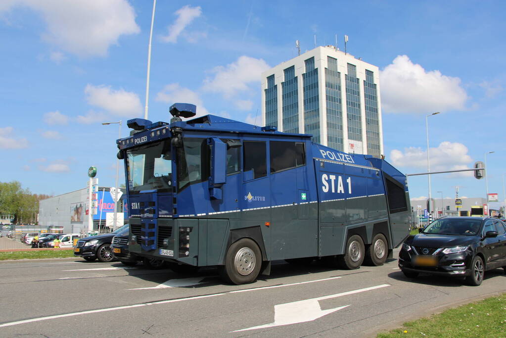 Grote politie-inzet voor KNVB-bekerfinale PSV-Ajax in de Kuip