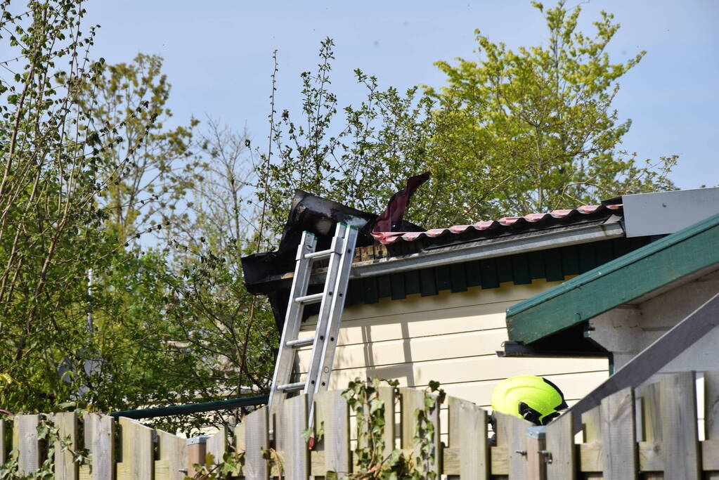 Stacaravan in brand op camping