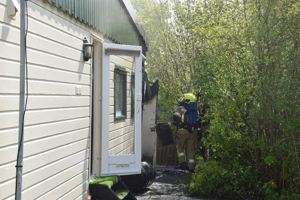 Stacaravan in brand op camping