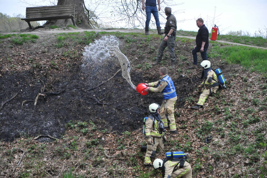 Brand in monumentaal parkbos De Braak