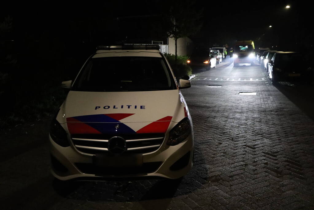 Persoon ernstig gewond na val van dak