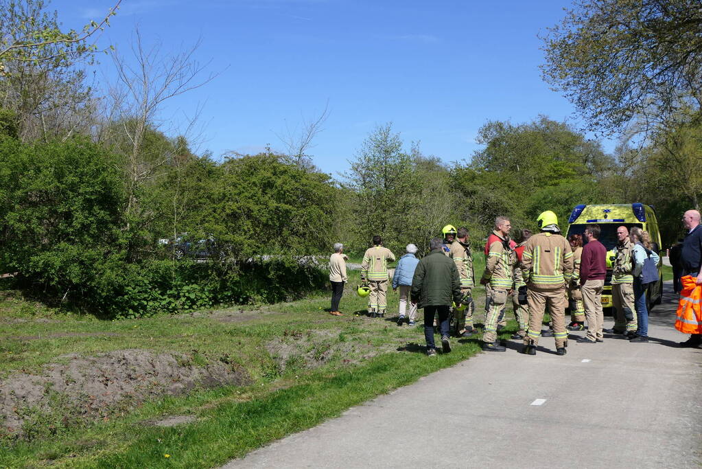 Onderzoek naar aantroffen kinderfiets langs waterkant Vakantiepark Molecaten Park Waterbos