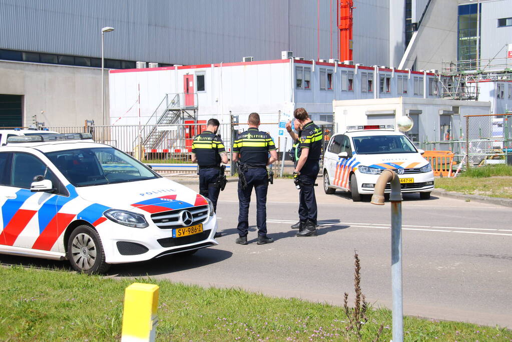 Bedrijf ontruimd na explosie