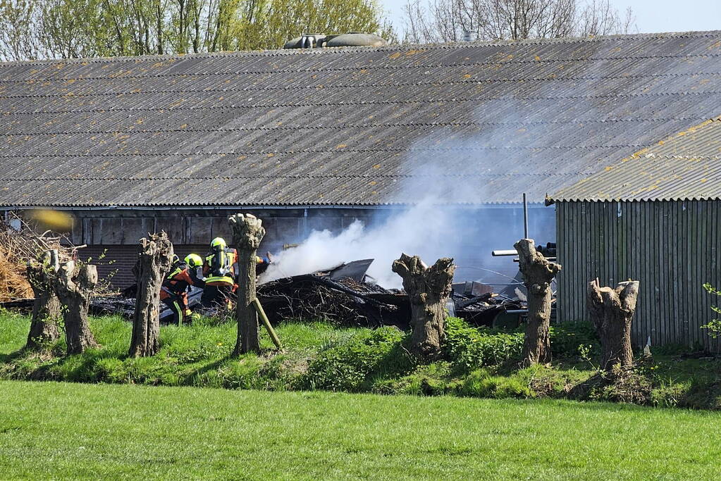 Veel rook bij uitslaande brand