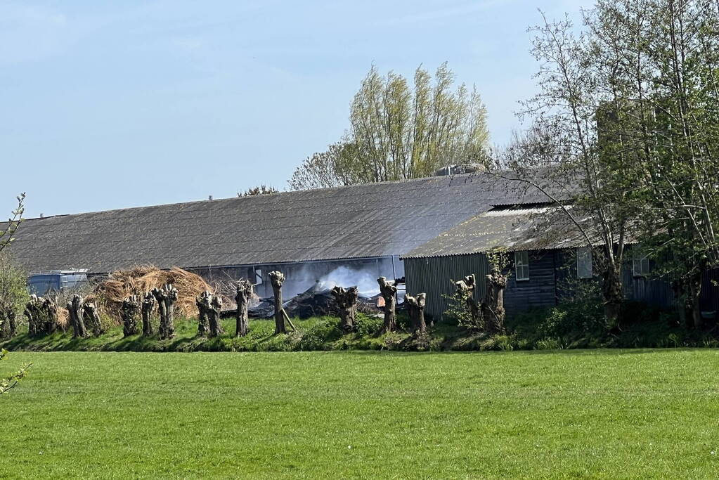 Veel rook bij uitslaande brand