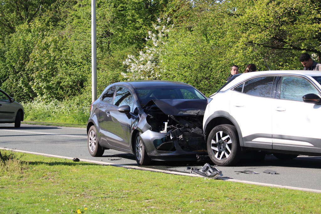 Flinke file bij kop-staartbotsing