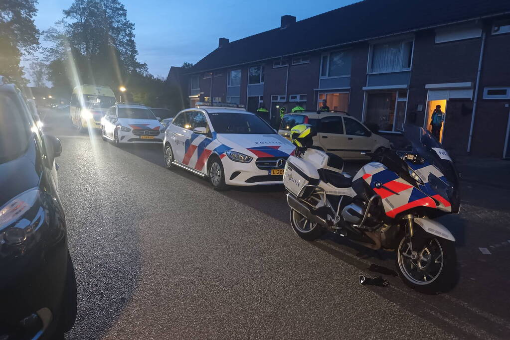Persoon naar ziekenhuis na ruzie in woning