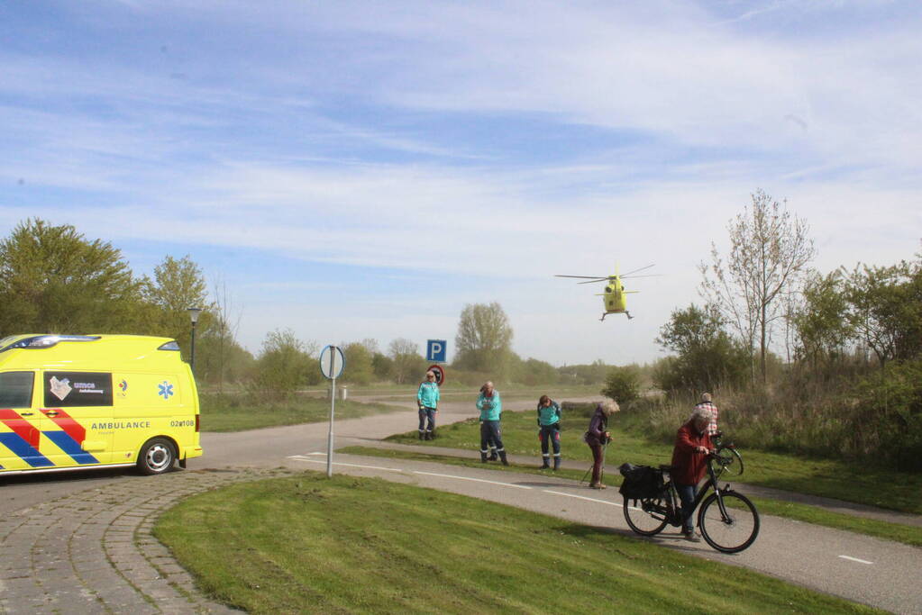 Landing traumahelikopter trekt veel bekijks
