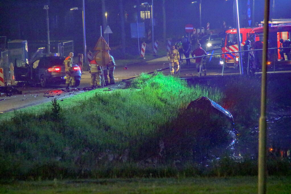 Voertuig te water na aanrijding
