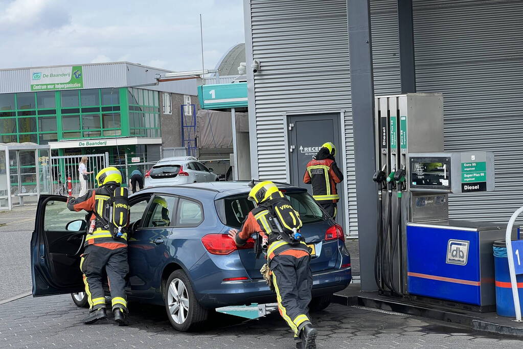 Toevoer brandstof stop niet tijdens tanken