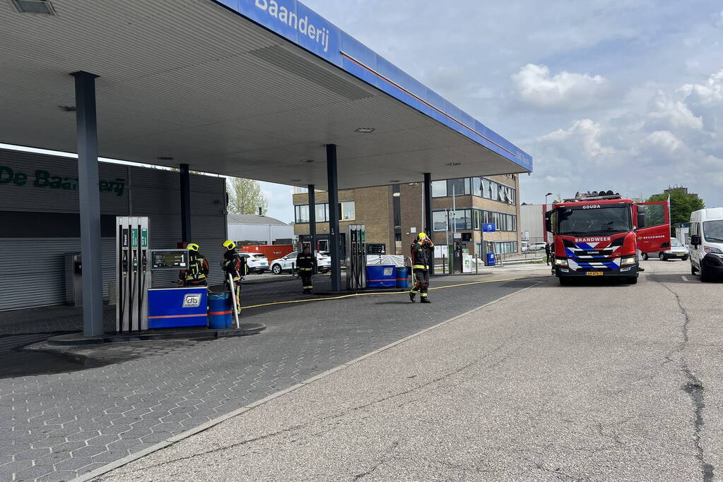 Toevoer brandstof stop niet tijdens tanken