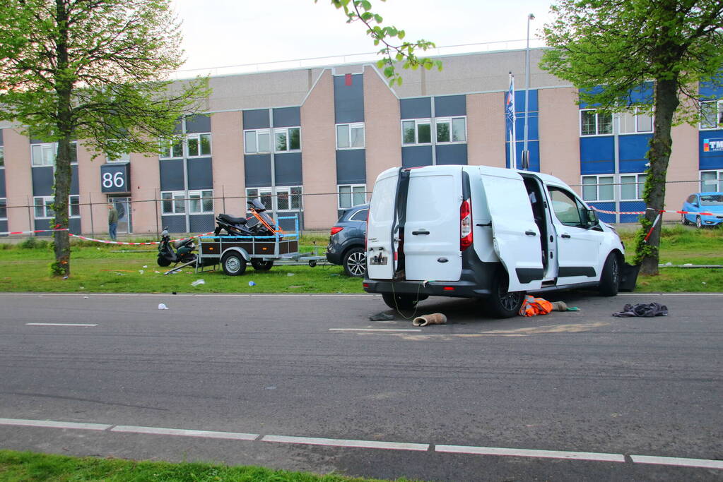 Motorrijder zwaargewond bij aanrijding