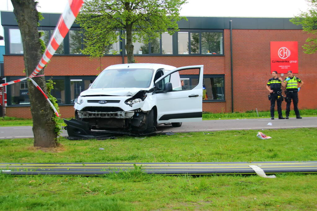 Motorrijder zwaargewond bij aanrijding