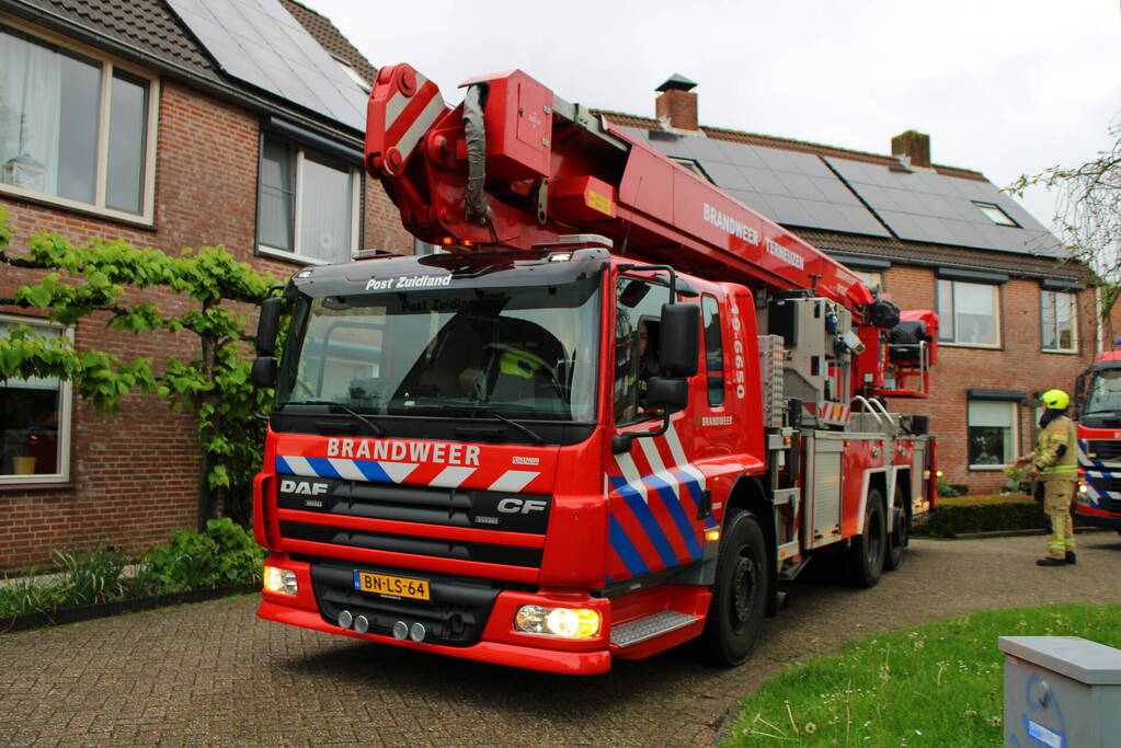 Brand in schoorsteen snel gedoofd