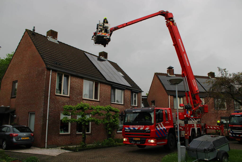 Brand in schoorsteen snel gedoofd