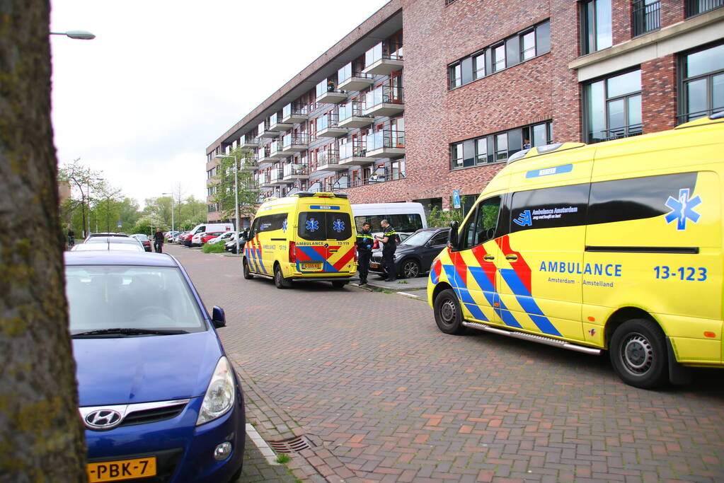 Traumahelikopter landt na steekpartij