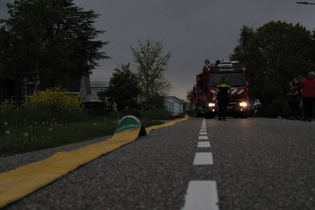 Grote rookwolken bij zeer grote industriebrand