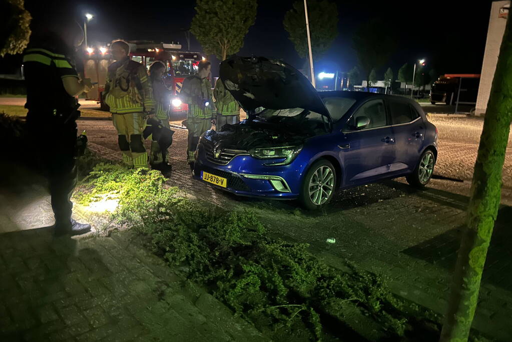 Brand in auto snel geblust