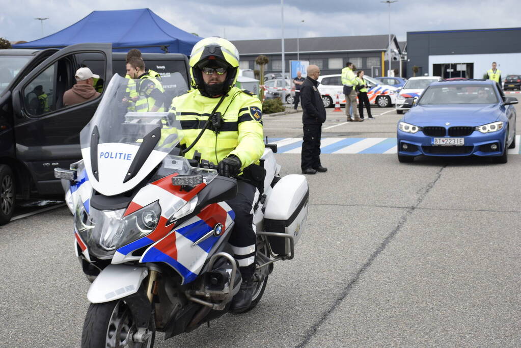 Grootschalige controle door verschillende instanties