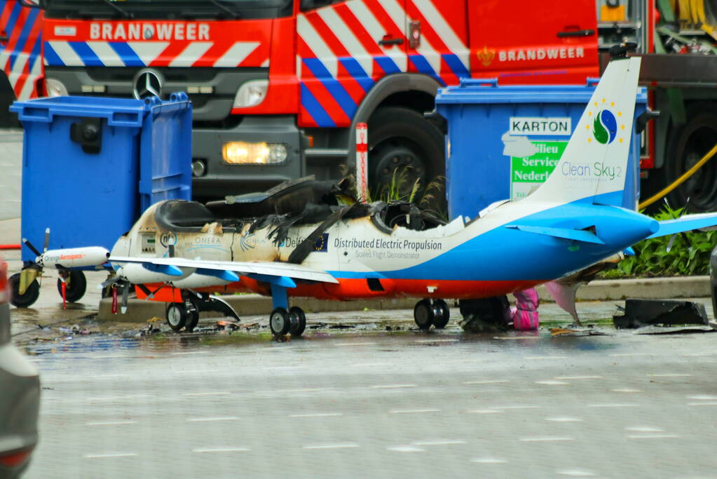 Prototype elektrisch vliegtuigje brandt uit tijdens test