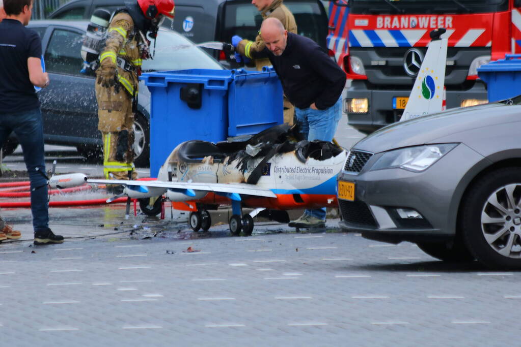 Prototype elektrisch vliegtuigje brandt uit tijdens test