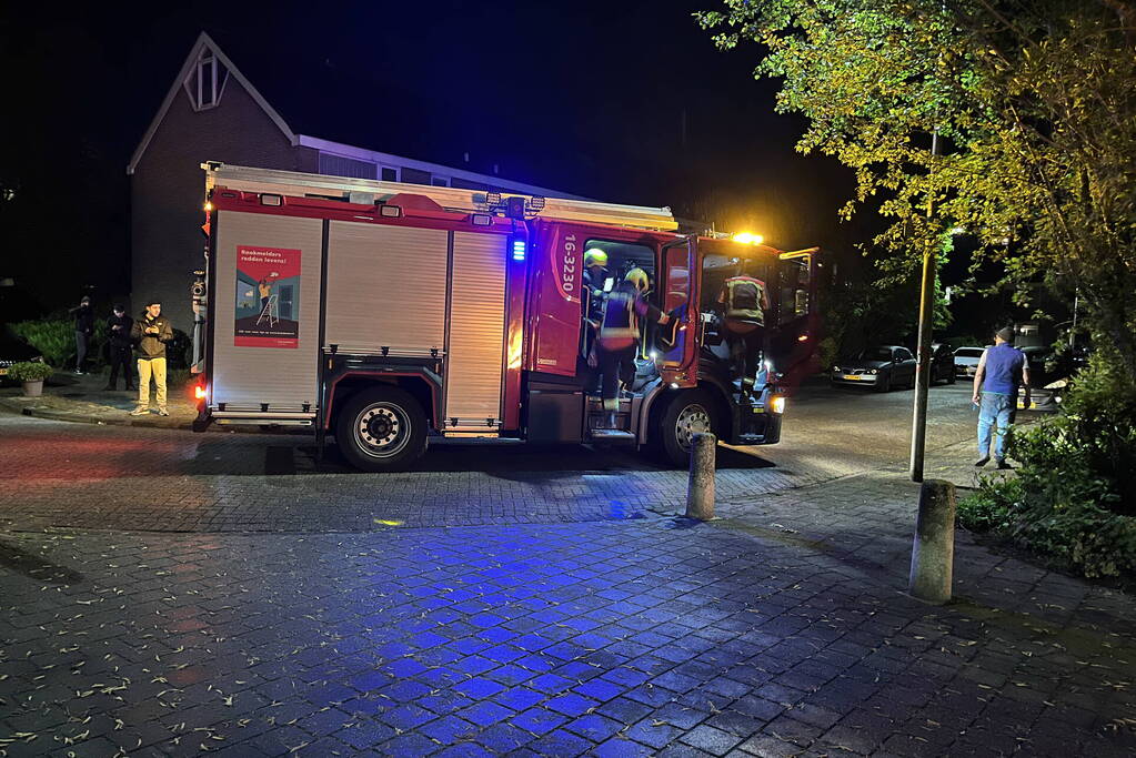 Auto volledig afgebrand in parkeervak