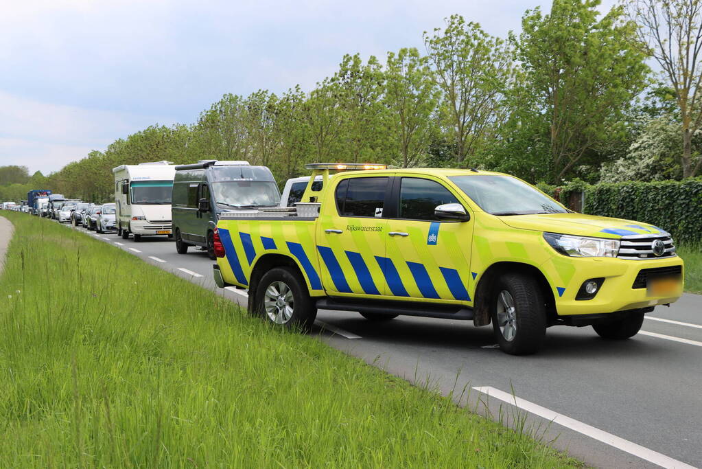 Kop-staartbotsing leidt tot gewonde