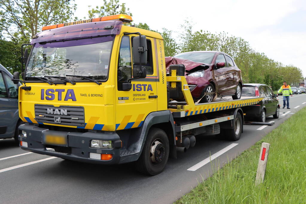 Kop-staartbotsing leidt tot gewonde