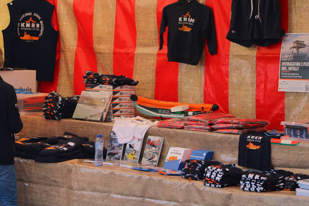 Open dag KNRM Neeltje Jans tijdens Nationale Reddingbootdag