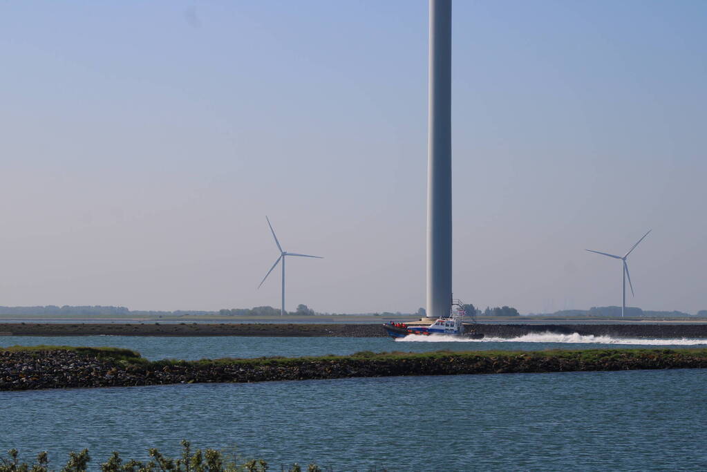 Open dag KNRM Neeltje Jans tijdens Nationale Reddingbootdag