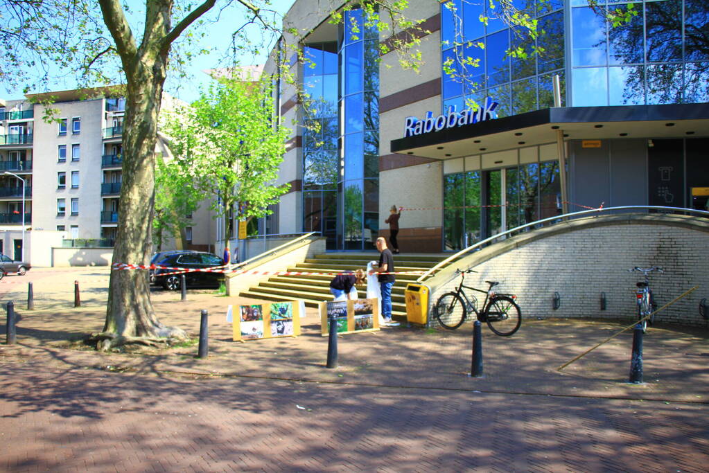 Klimaatactivisten voeren actie bij Rabobank