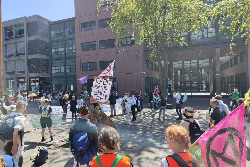 XR voert actie tegen agrarische industrie