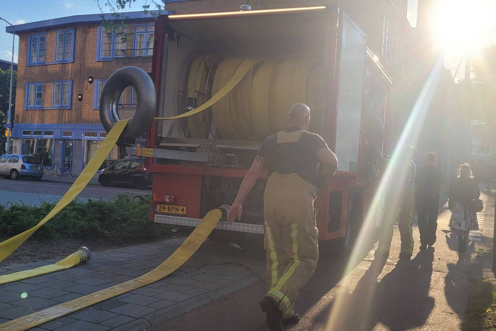 Zeer grote brand in leegstaande loods