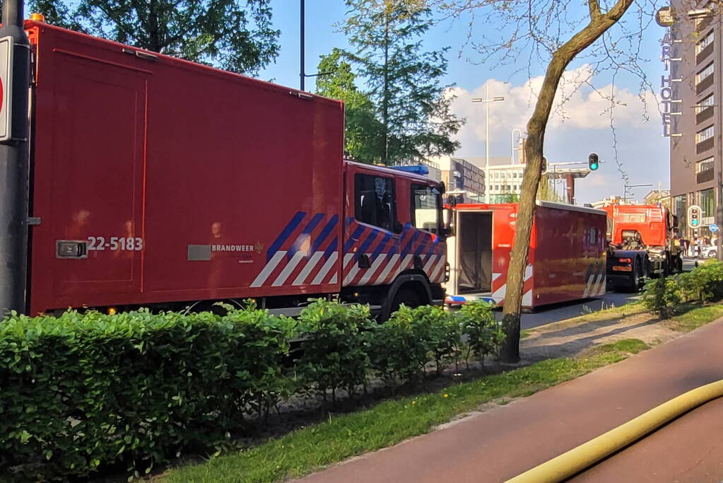 Zeer grote brand in leegstaande loods