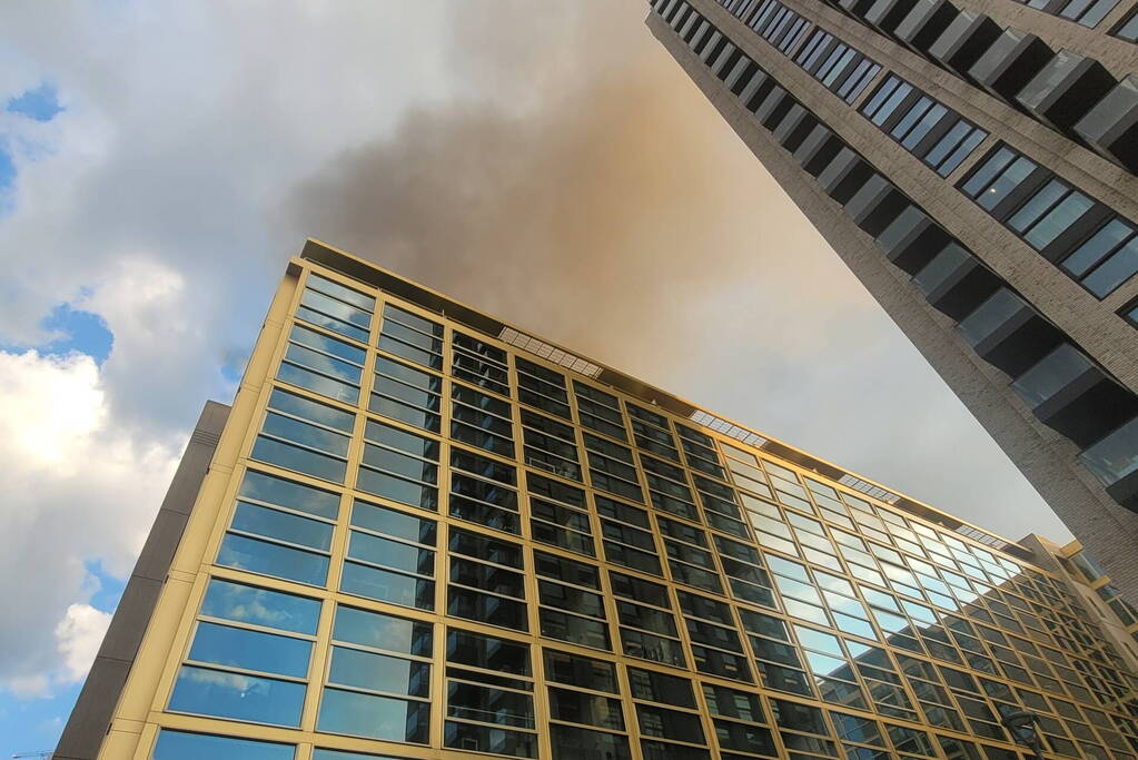 Zeer grote brand in leegstaande loods