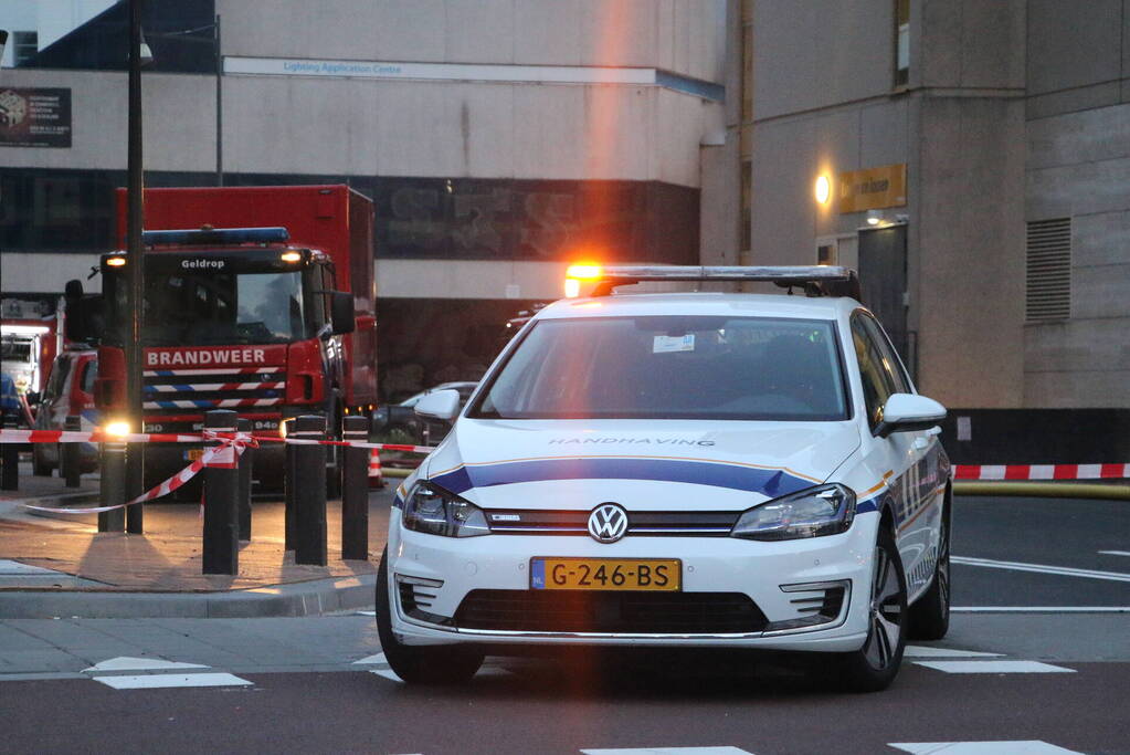 Zeer grote brand in leegstaande loods