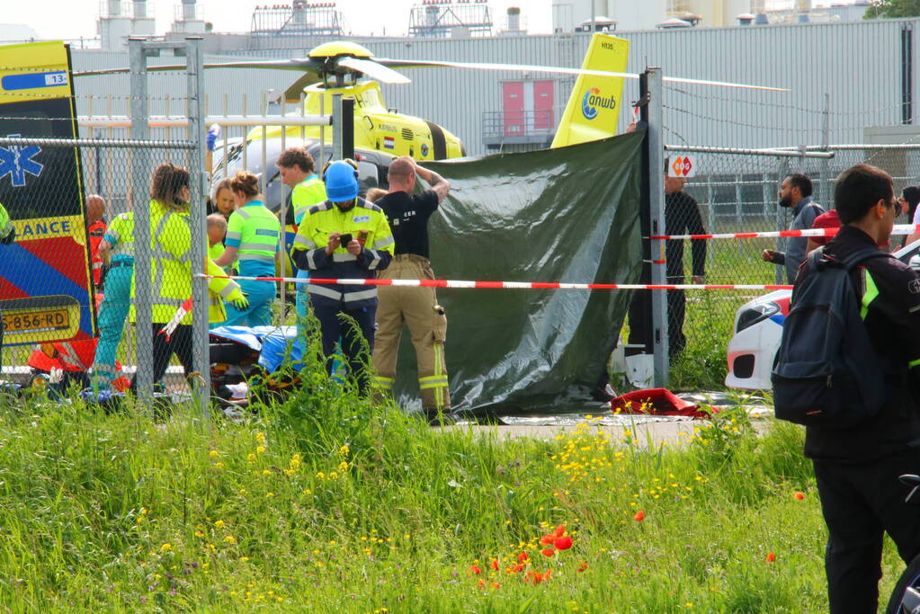 Motorrijder ernstig gewond na ongeval tijdens meeting
