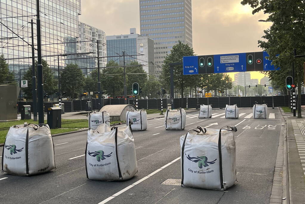 Feyenoord-fans verzamelen zich voor de huldiging