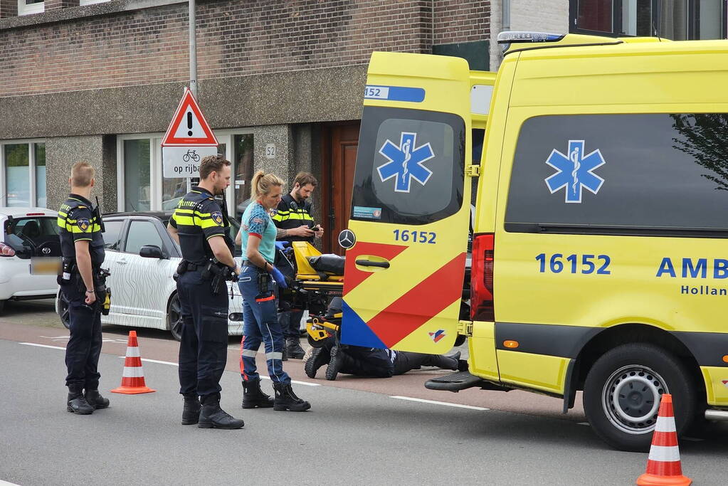 Gewonde bij aanrijding met auto