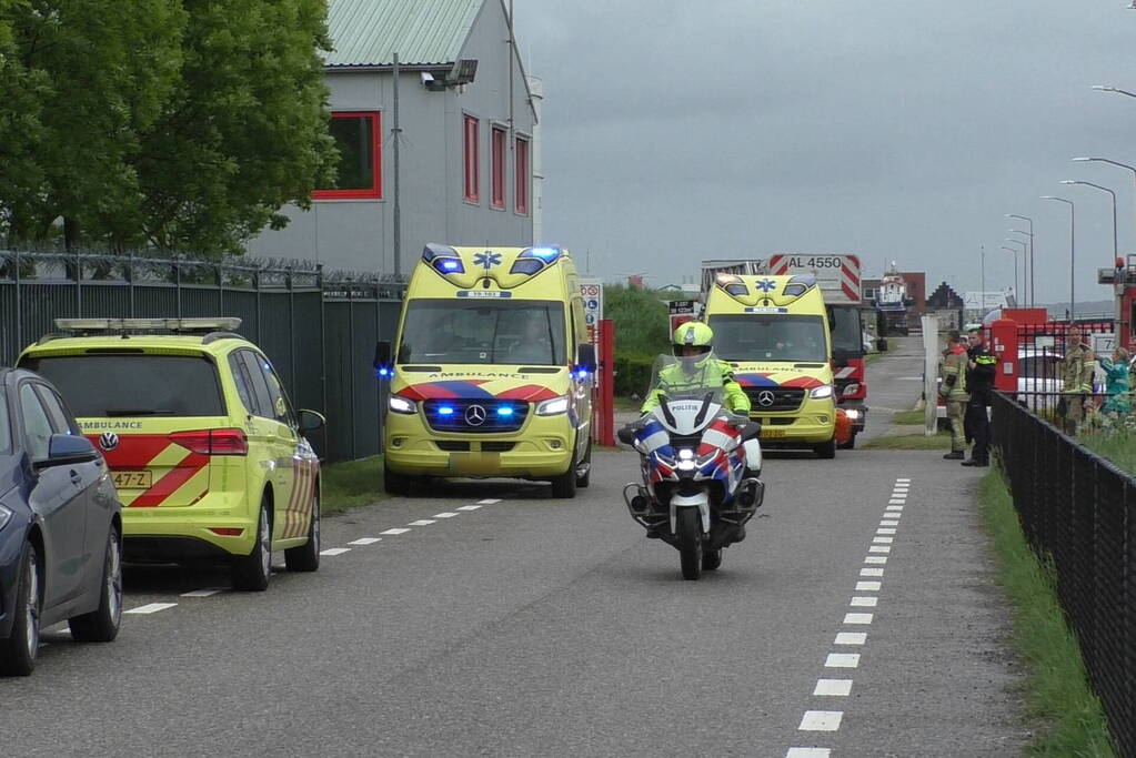 Traumateam ingezet na val op steiger