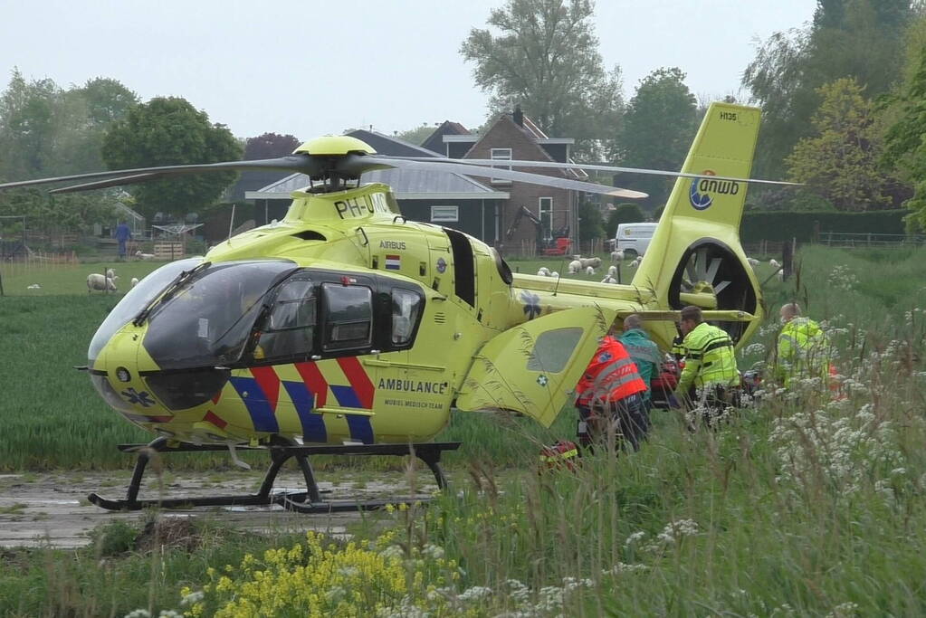 Traumateam ingezet na val op steiger