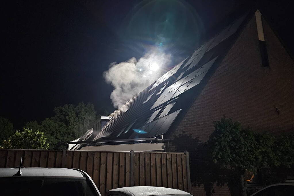 Brand op zolder van woning