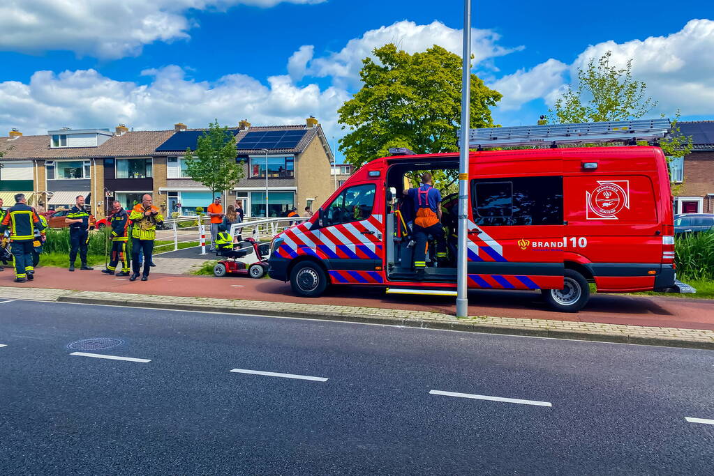 Verlaten scootmobiel aangetroffen aan waterkant