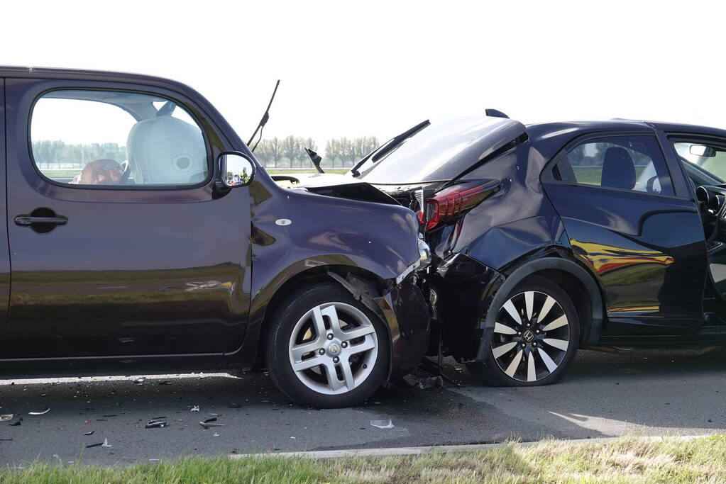 Drie auto's betrokken bij kettingbotsing