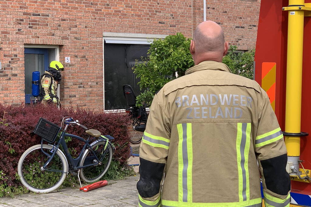 Twee kinderen nagekeken na woningbrand
