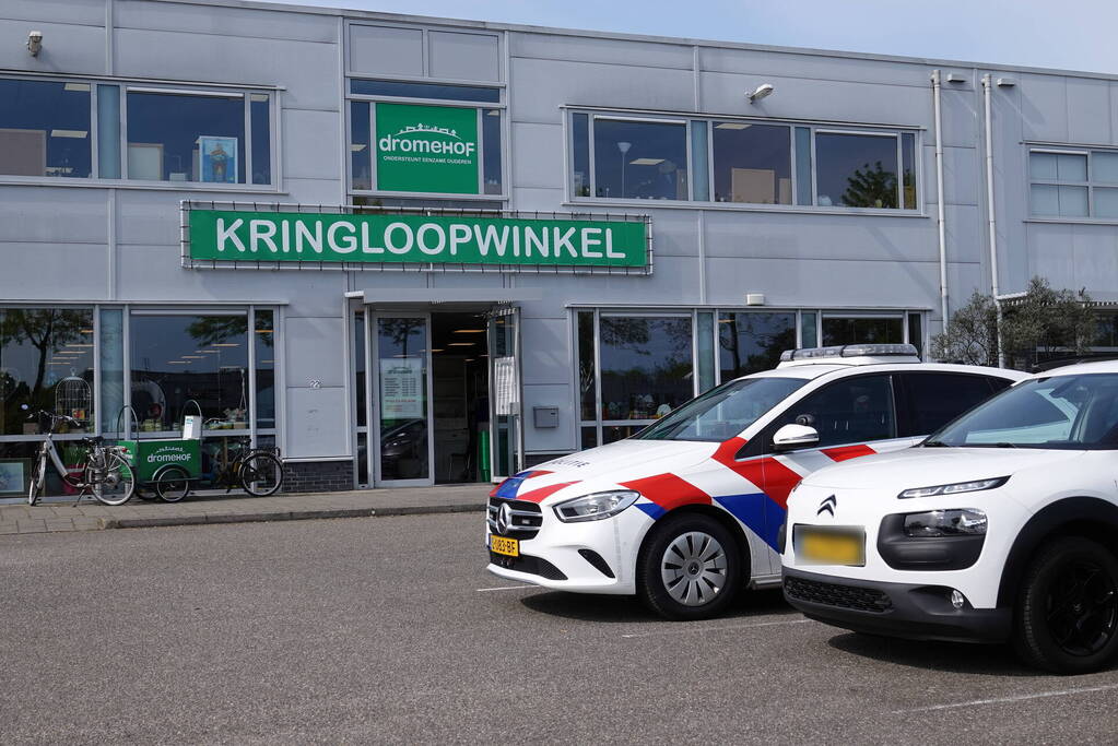 Kringloopwinkel overvallen door persoon met pistool