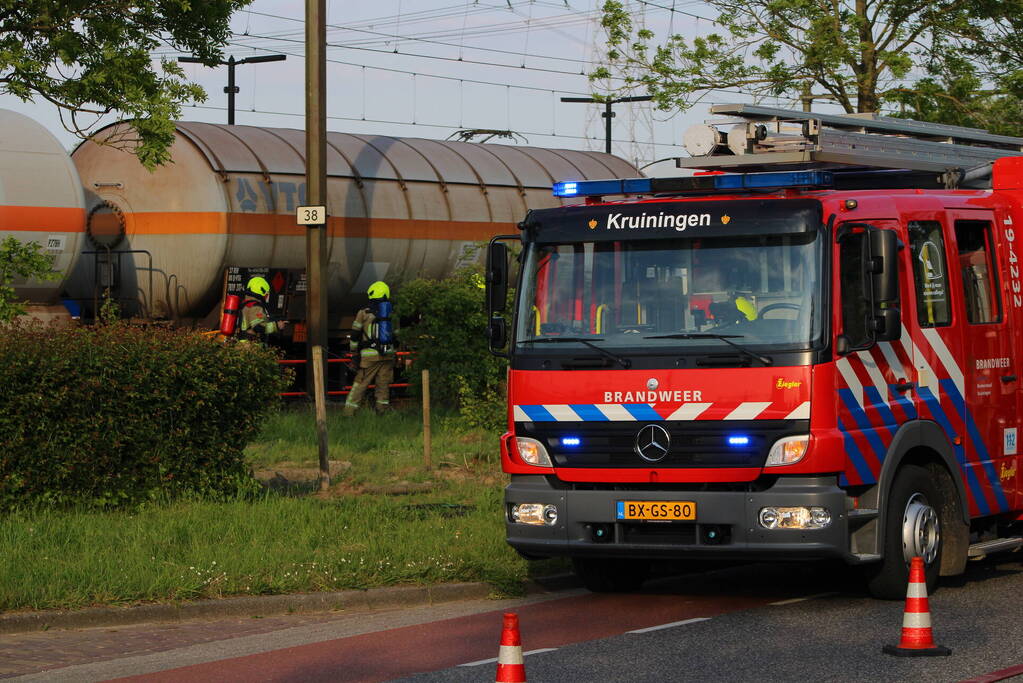 Brandweer ingezet voor mogelijke treinbrand